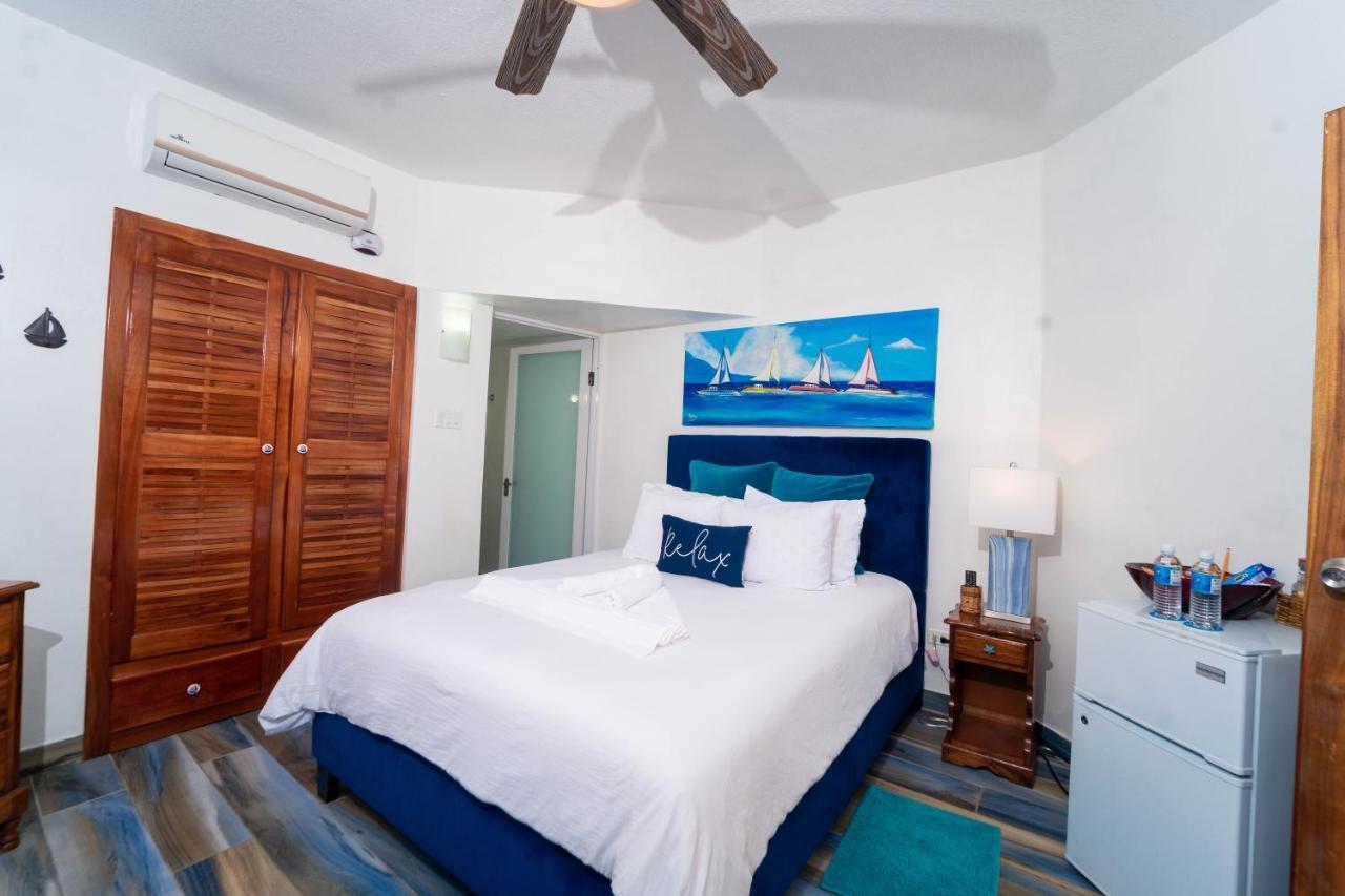 Blue Skies Beach Resort Negril Exterior photo