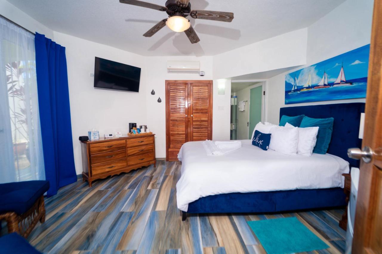 Blue Skies Beach Resort Negril Exterior photo