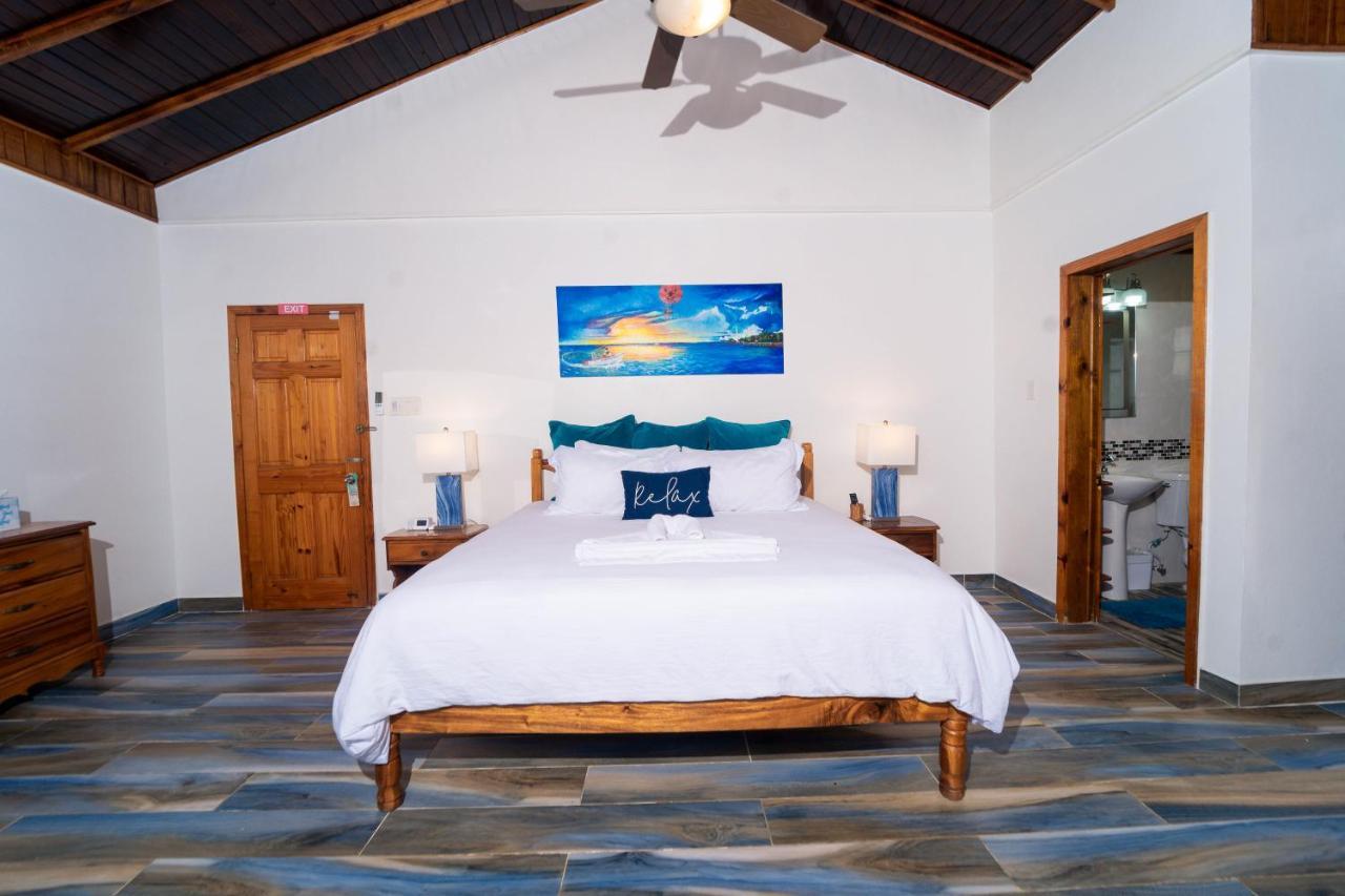 Blue Skies Beach Resort Negril Exterior photo