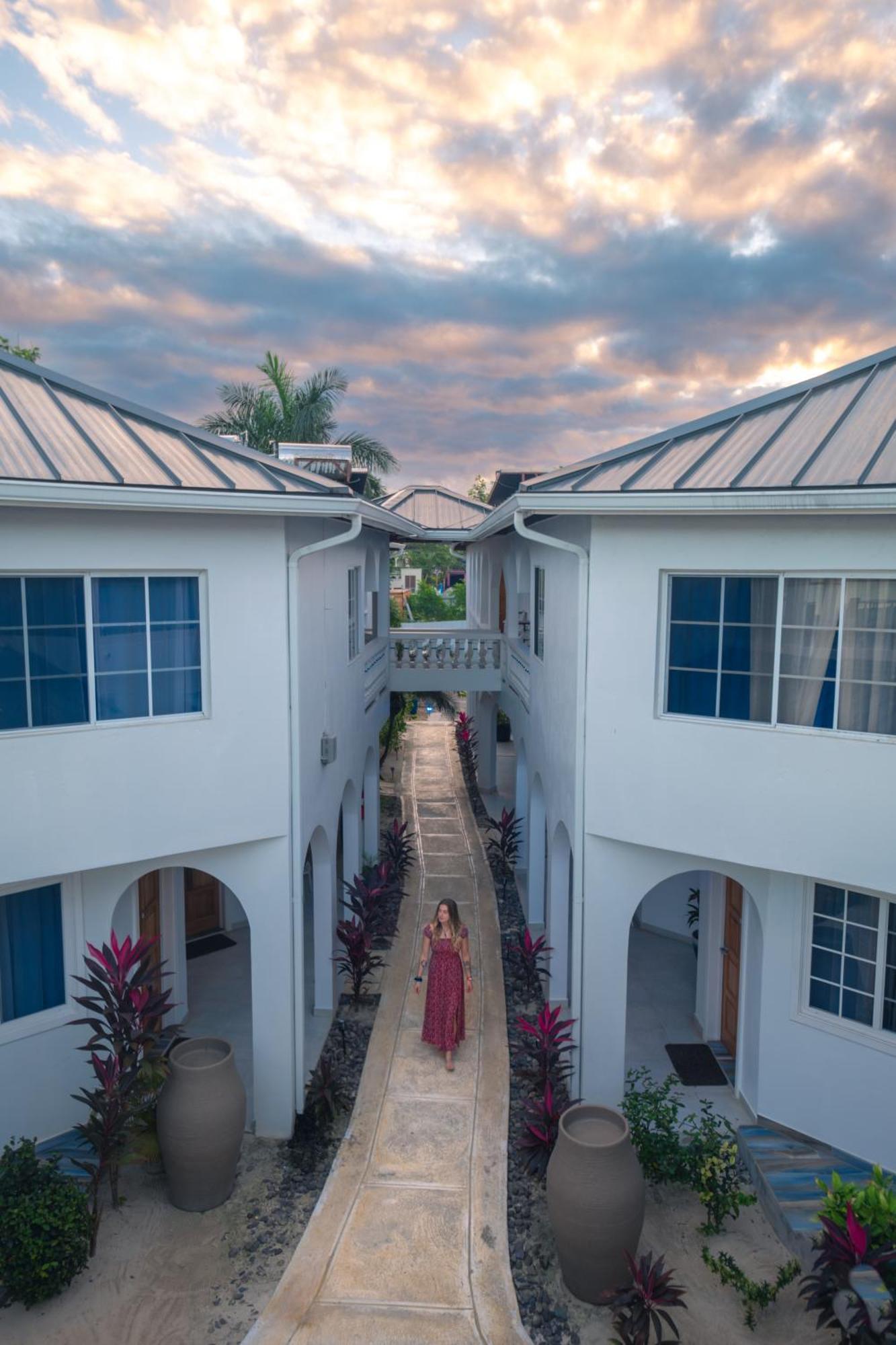 Blue Skies Beach Resort Negril Exterior photo